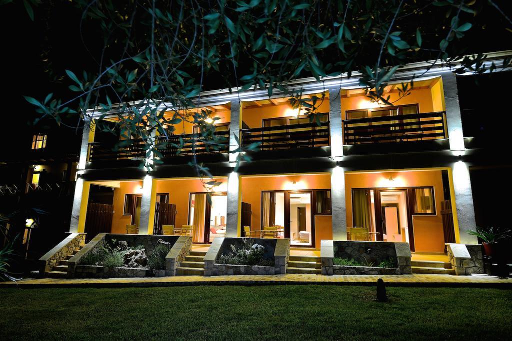 Medusa Lux Apartments เลียปาเดส ภายนอก รูปภาพ