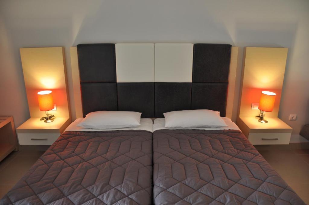 Medusa Lux Apartments เลียปาเดส ห้อง รูปภาพ